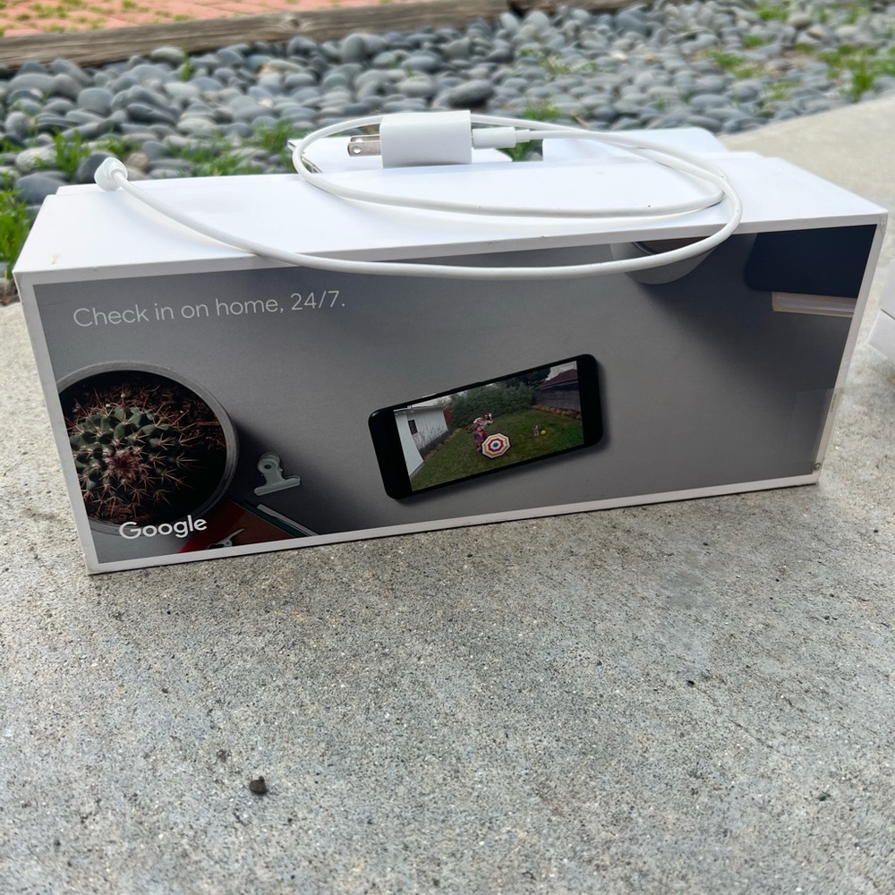 Google Nest Cams Home Security - White